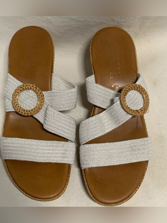 Italian Shoemakers Shoes - Italian Shoemakers Wedge Sandals Textured Strap White Woven Buckle Womens Sz 10